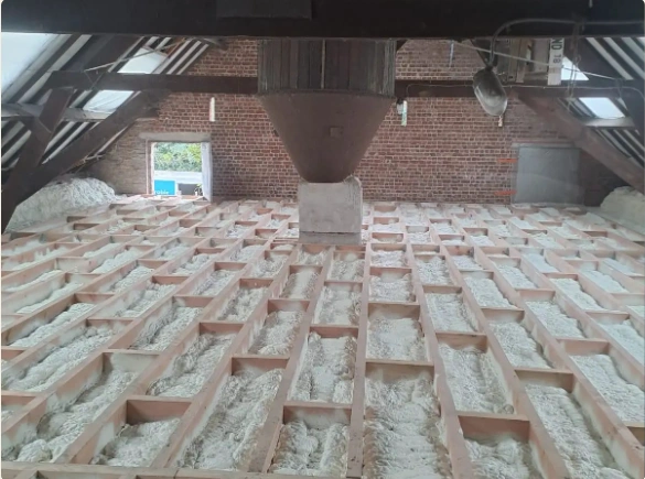Accueil 1 Vide sanitaire isolé à la mousse polyuréthane projetée dans une maison à Anduze